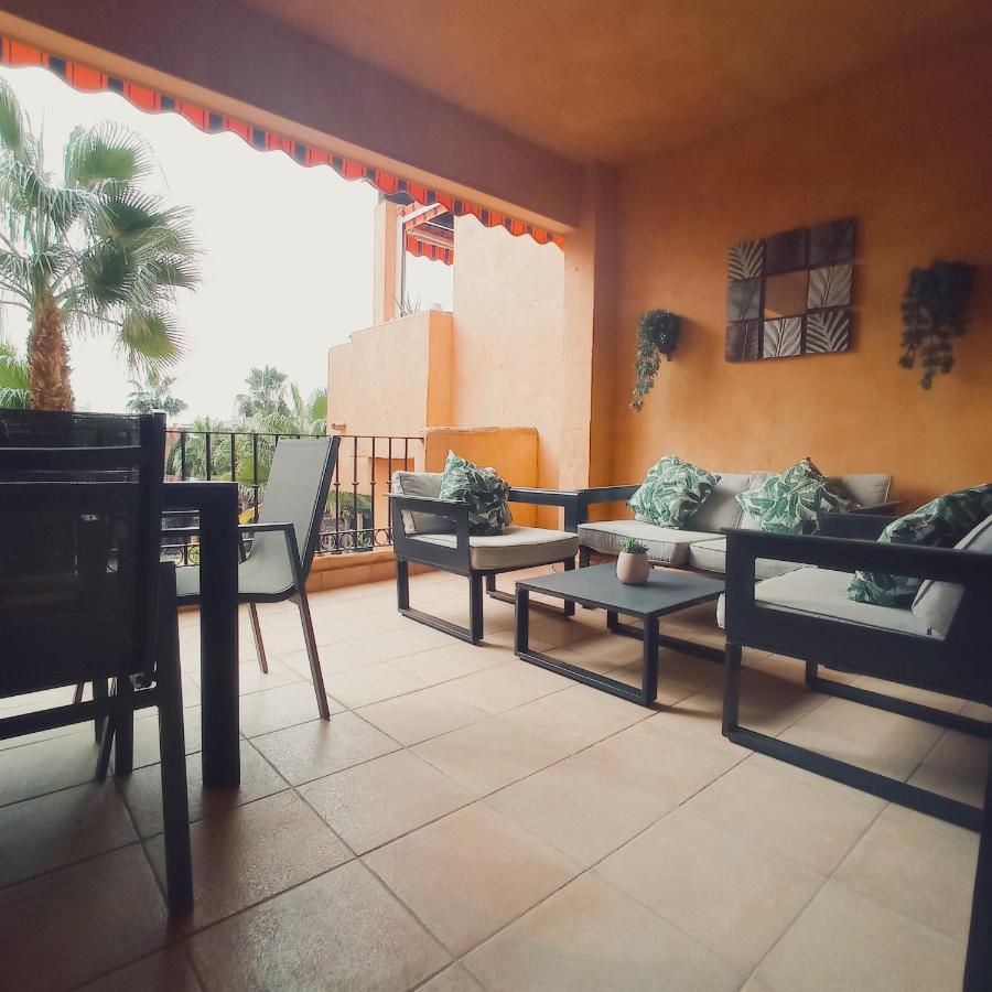 Luxury Large 2 Bedroom 10 Min Walk To Plaza * Villamartin (Valencia)