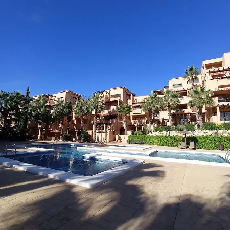 Luxury Large 2 Bedroom Apartment 10 Min Walk To Villamartin Plaza Exterior photo