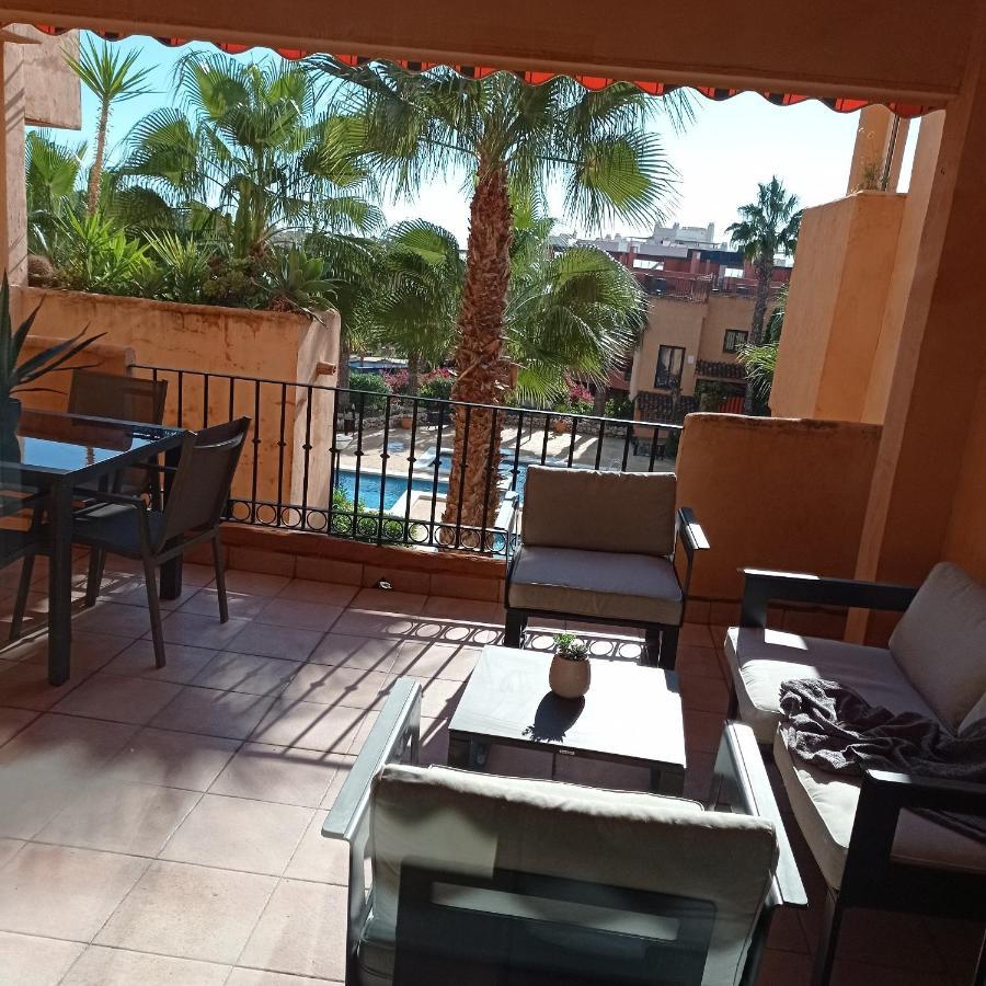 Luxury Large 2 Bedroom 10 Min Walk To Plaza Apartment Villamartin (Valencia)