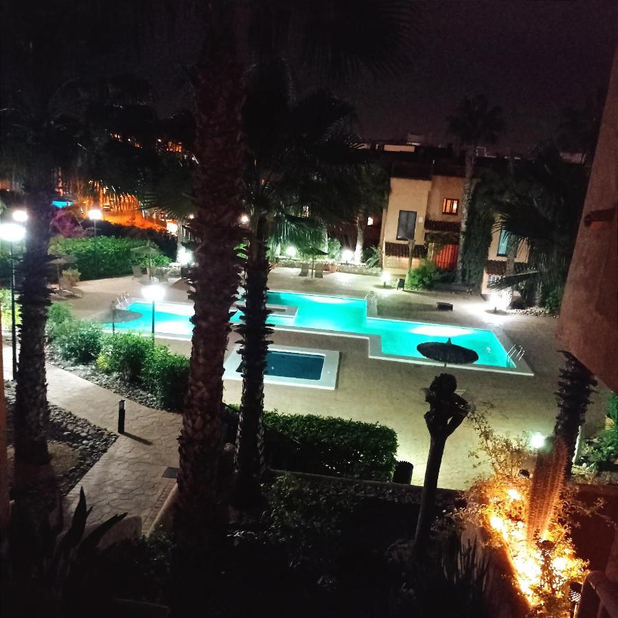 Luxury Large 2 Bedroom 10 Min Walk To Plaza Apartment